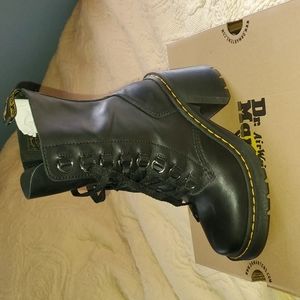 Dr. Martens Air Wair Chesney boot-black